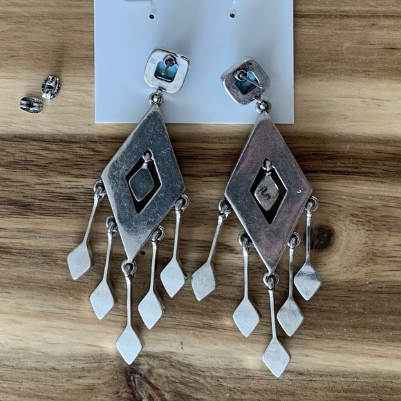 Kenneth Cole turquoise tassel drop earrings NWT - Picture 5 of 5